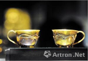 首次亮相的龙凤金杯。